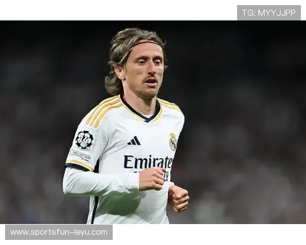 莫德里奇与皇马续约成功，延续传奇生涯